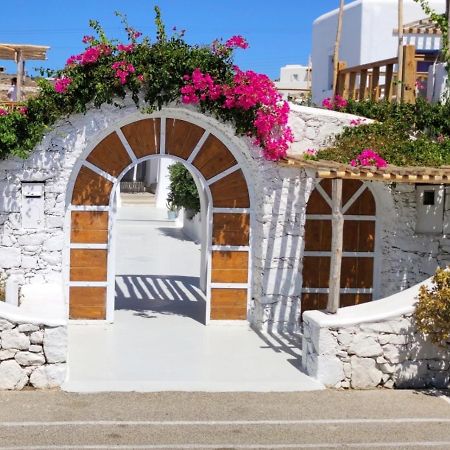Apsenti Couples Only Aparthotel Agios Ioannis Diakoftis Ngoại thất bức ảnh