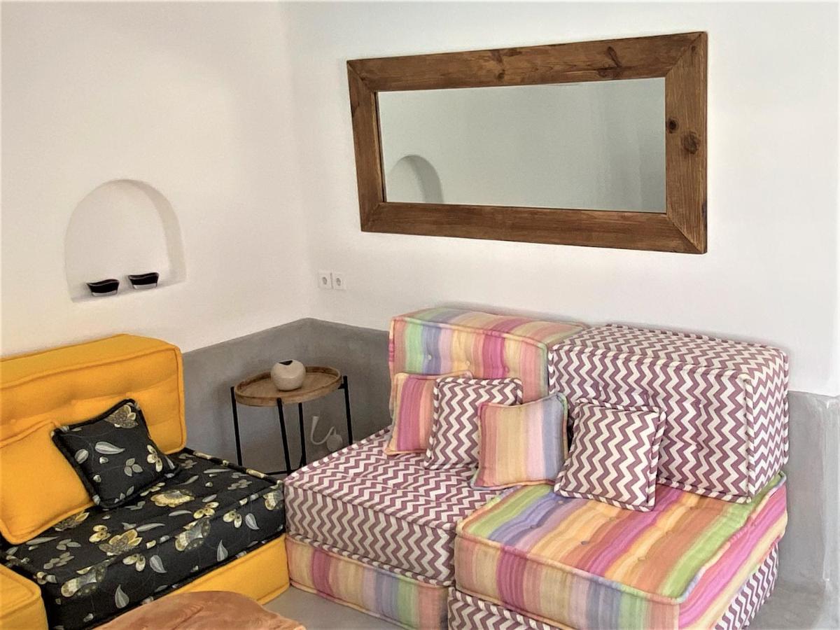 Apsenti Couples Only Aparthotel Agios Ioannis Diakoftis Ngoại thất bức ảnh