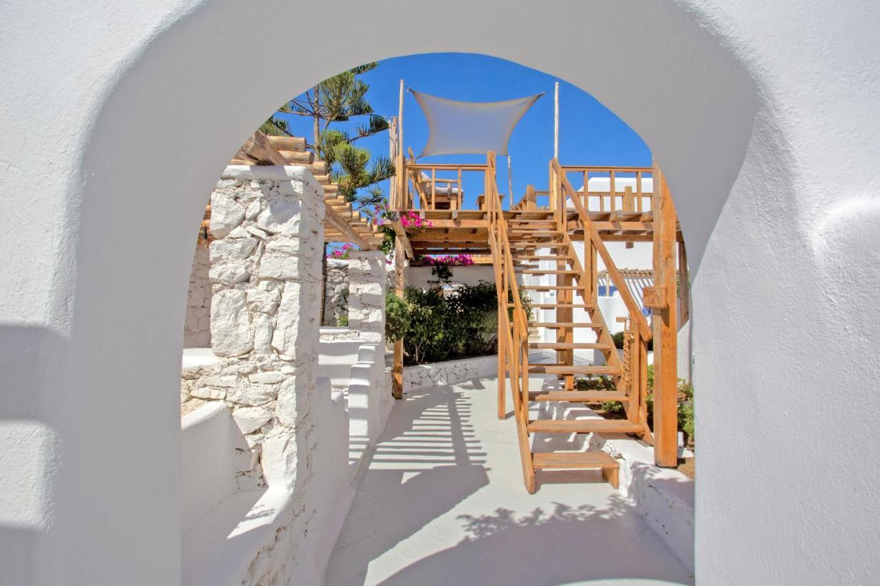 Apsenti Couples Only Aparthotel Agios Ioannis Diakoftis Ngoại thất bức ảnh